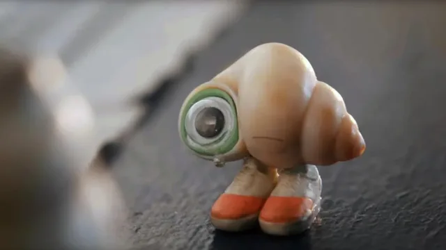 Marcel the Shell with Shoes On